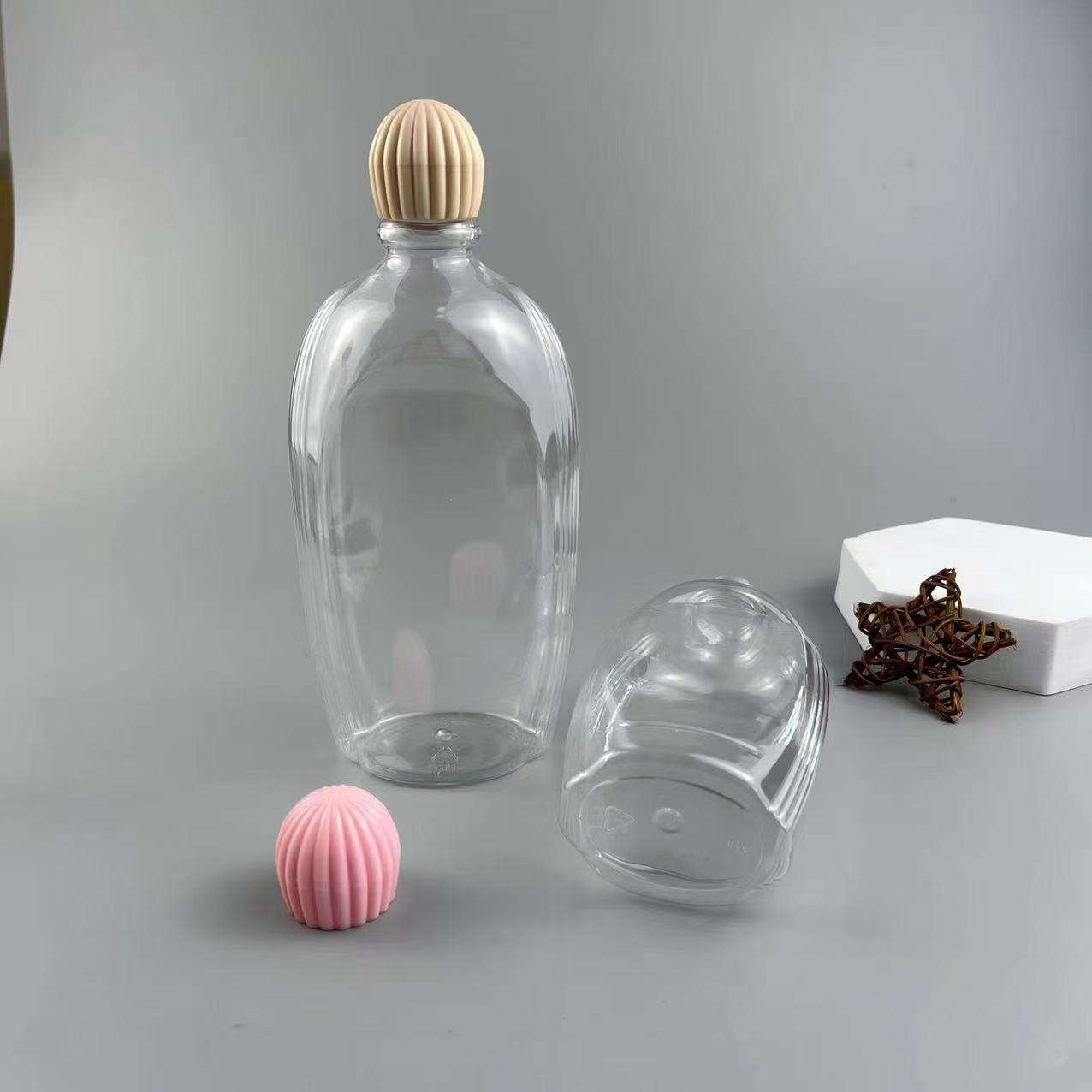 Custom Luxury 300ml 500ml PET Plastic Bottle Shampoo Shower Gel Body Wash Bottle With Unique Screw