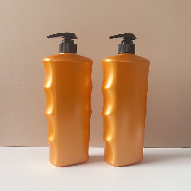 2024 New Large-capacity 1000ml Pet Body Wash Shampoo Water Bottle Pressure Pump Emulsion Flat Bottle