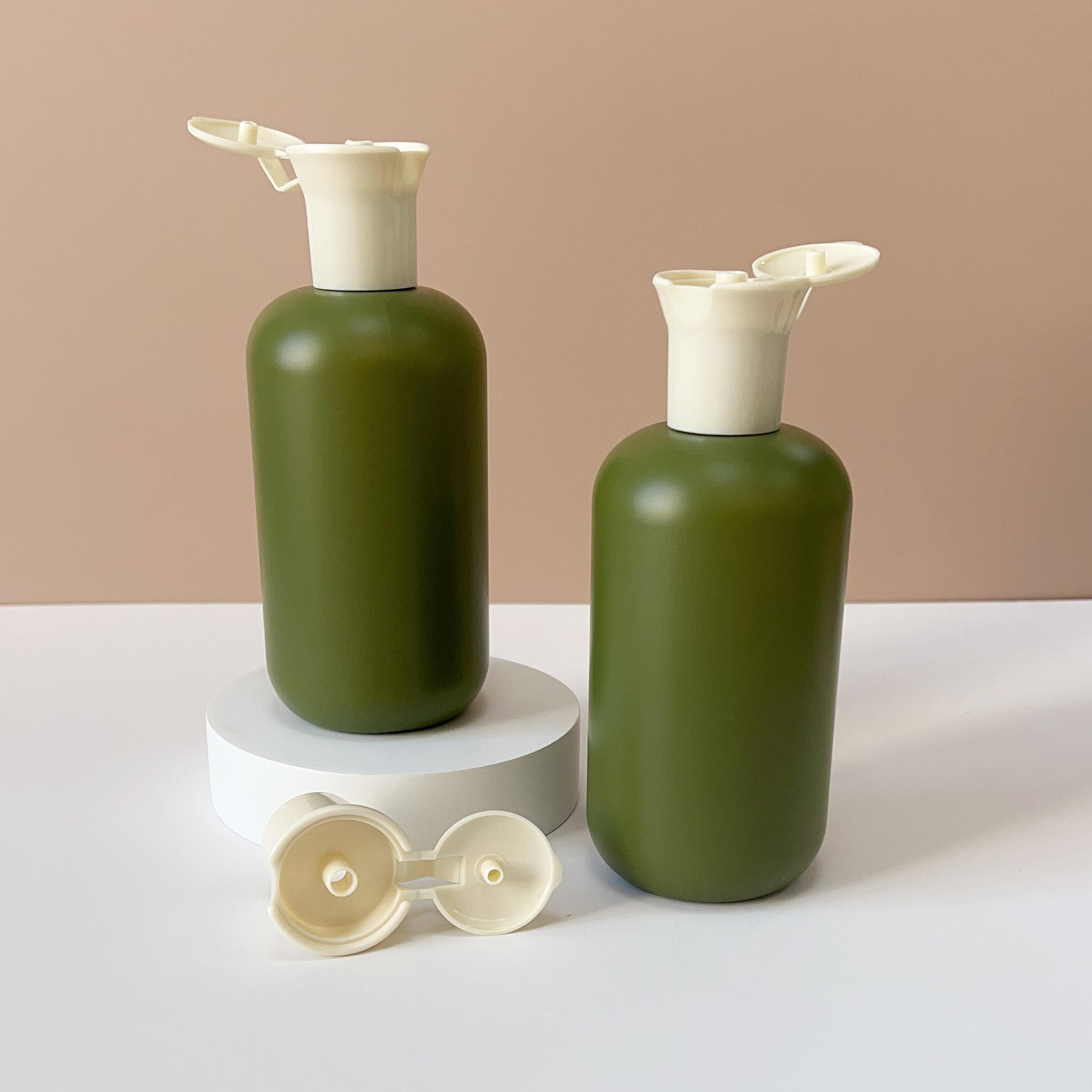 Factory Direct Sales 10oz Hdpe Empty Plastic Shampoo Bottle Conditioner Dispenser Soft Touch