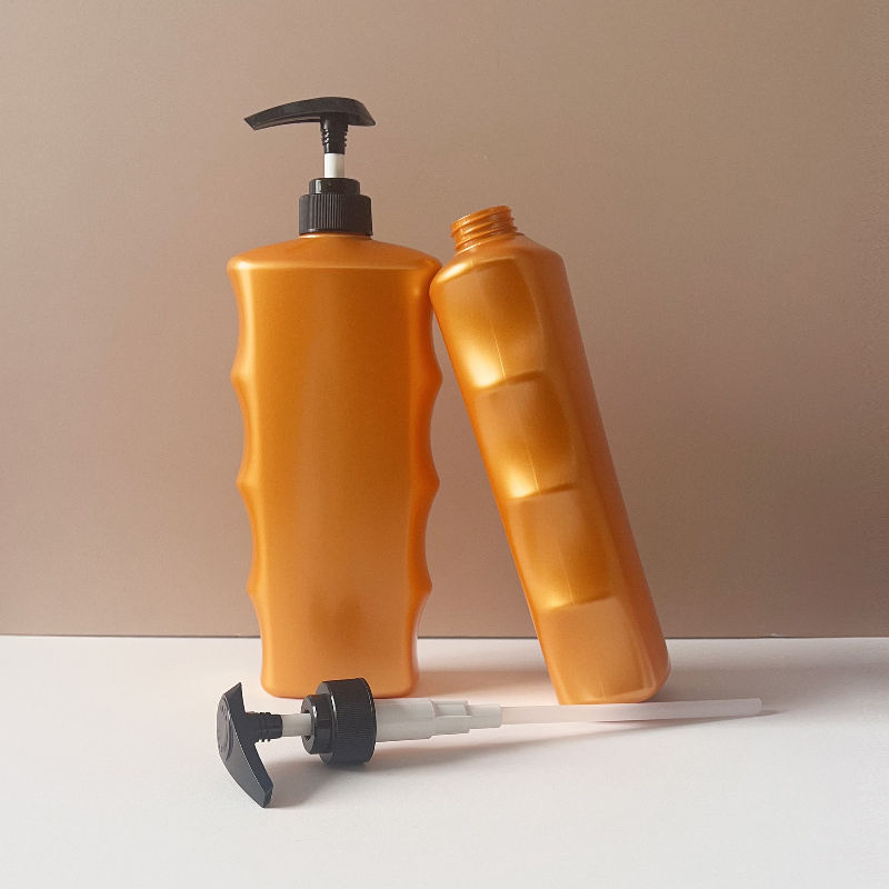 2024 New Large-capacity 1000ml Pet Body Wash Shampoo Water Bottle Pressure Pump Emulsion Flat Bottle