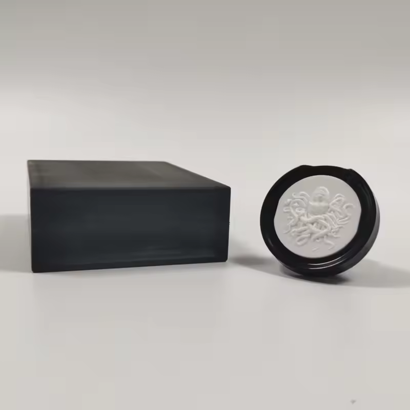 Custom Empty 300ml Soft Touch Bottle Cosmetic Packaging Extruded Shampoo Bottle HDPE Plastic Emulsion Bottle