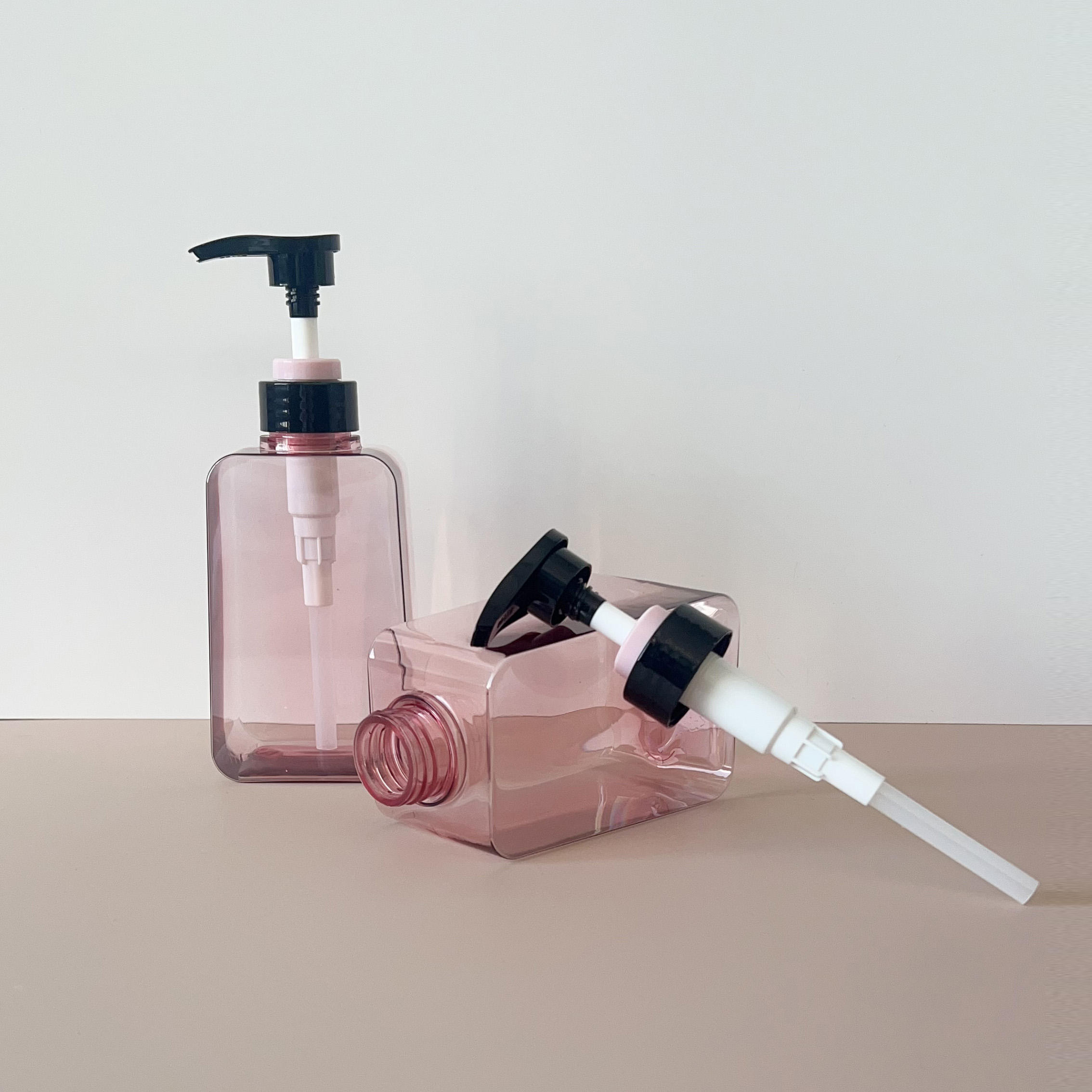 Multiple Capacity 50ml 250ml 450ml 750ml Petg Hand Sanitizer Shampoo Body Wash Scrub Plastic Bottles