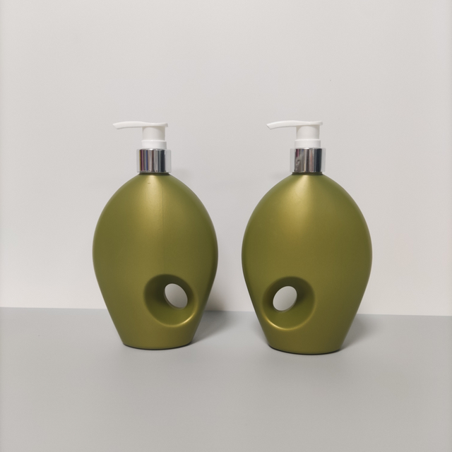 Customized 300ml Shower Gel HDPE Bottle With Handle for Shampoo Flat Plastic Empty Lotion Pump Bottles